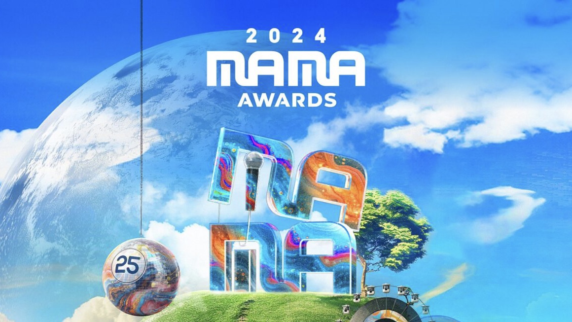 mama☆様:クレードスコープ2024年 2024 SPRING&SUMMER 大胆な花柄が目を惹くローブワンピース。 綿